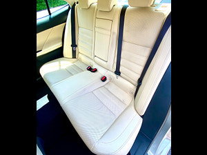 Lexus IS thumbnail