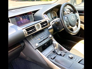 Lexus IS thumbnail