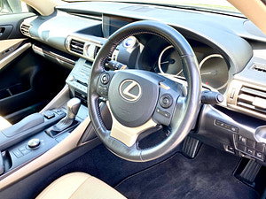 Lexus IS thumbnail