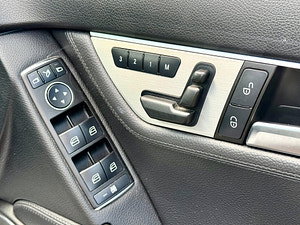 Mercedes-Benz C Class thumbnail