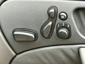 Mercedes-Benz C Class thumbnail