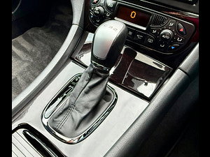 Mercedes-Benz C Class thumbnail