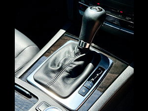 Mercedes-Benz E Class thumbnail