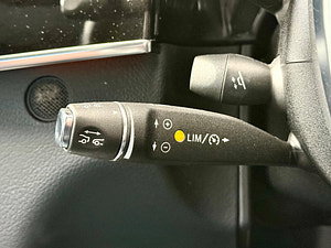 Mercedes-Benz E Class thumbnail