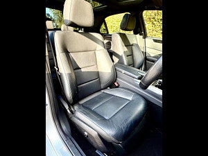 Mercedes-Benz E Class thumbnail