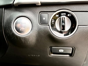 Mercedes-Benz GLE thumbnail