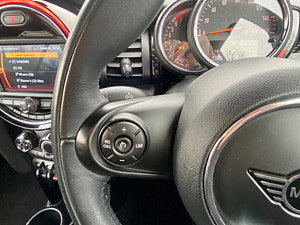 MINI Convertible thumbnail