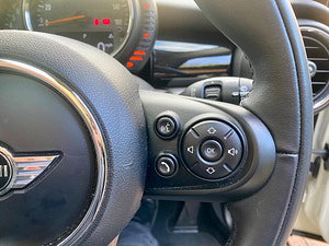 MINI Hatch thumbnail
