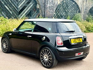 MINI Hatch thumbnail