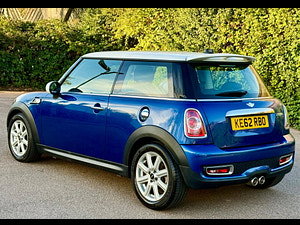 MINI Hatch thumbnail