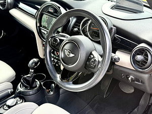 MINI Hatch thumbnail