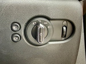 MINI Hatch thumbnail