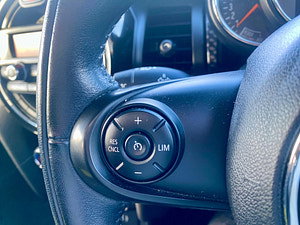 MINI Hatch thumbnail