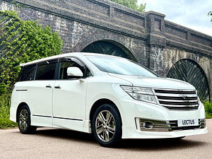 Nissan Elgrand thumbnail
