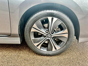 Nissan Leaf thumbnail