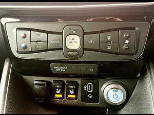Nissan Leaf thumbnail
