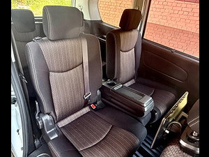 Nissan Serena thumbnail