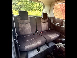 Nissan Serena thumbnail