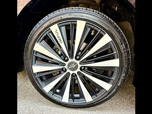 Nissan Serena thumbnail