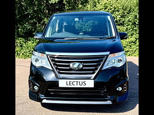 Nissan Serena thumbnail