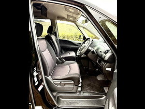 Nissan Serena thumbnail