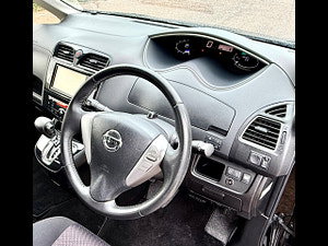 Nissan Serena thumbnail
