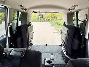 Nissan Serena thumbnail