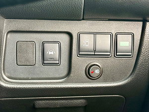 Nissan Serena thumbnail