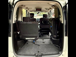 Nissan Serena thumbnail