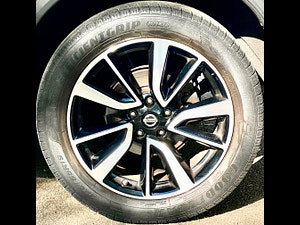 Nissan X-Trail thumbnail