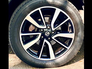 Nissan X-Trail thumbnail