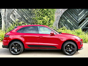 Porsche Macan thumbnail