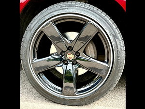 Porsche Macan thumbnail