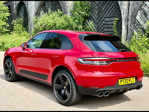 Porsche Macan thumbnail