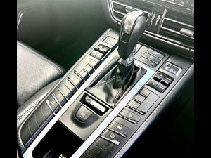 Porsche Macan thumbnail