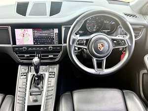 Porsche Macan thumbnail