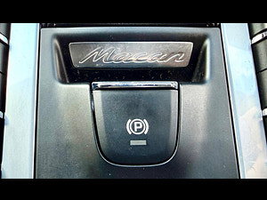 Porsche Macan thumbnail