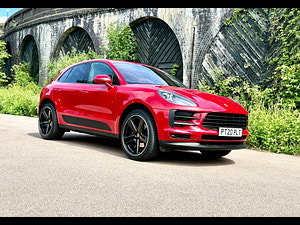 Porsche Macan thumbnail