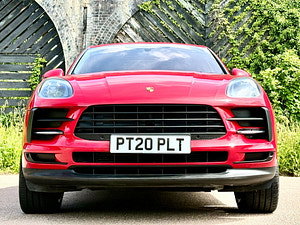 Porsche Macan thumbnail