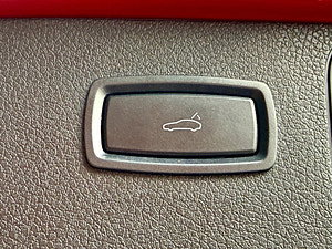 Porsche Macan thumbnail