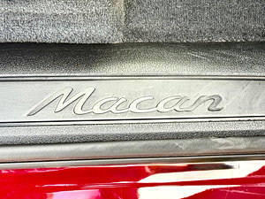 Porsche Macan thumbnail
