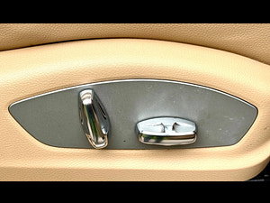 Porsche Macan thumbnail