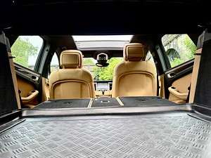 Porsche Macan thumbnail