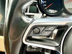 Porsche Macan thumbnail