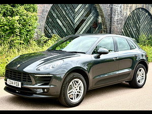 Porsche Macan thumbnail