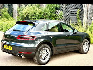Porsche Macan thumbnail
