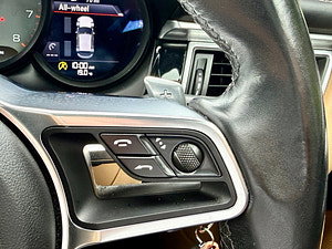 Porsche Macan thumbnail