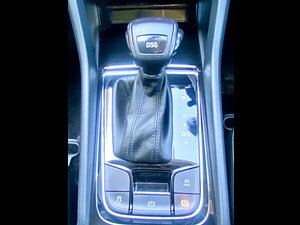 Skoda Karoq thumbnail
