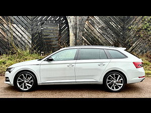 Skoda Superb thumbnail