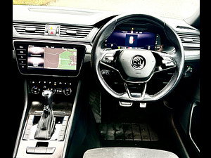 Skoda Superb thumbnail